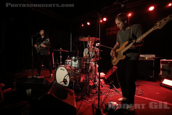 FLAT WORMS - 2023-10-18 - PARIS - Point Ephemere - 
